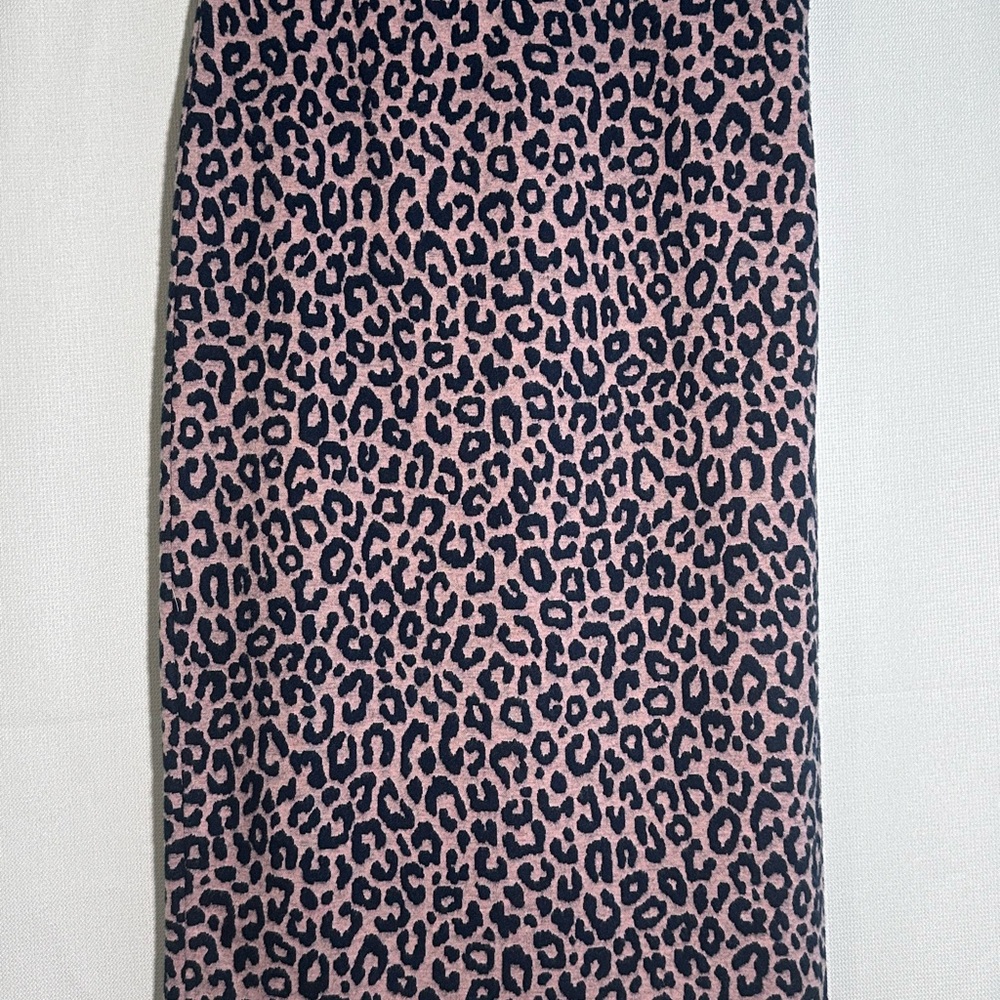 NWT Ann Taylor Pink and Navy Leopard Print Pencil Skirt